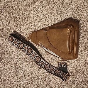 Austin Sling bag Pretty Simple